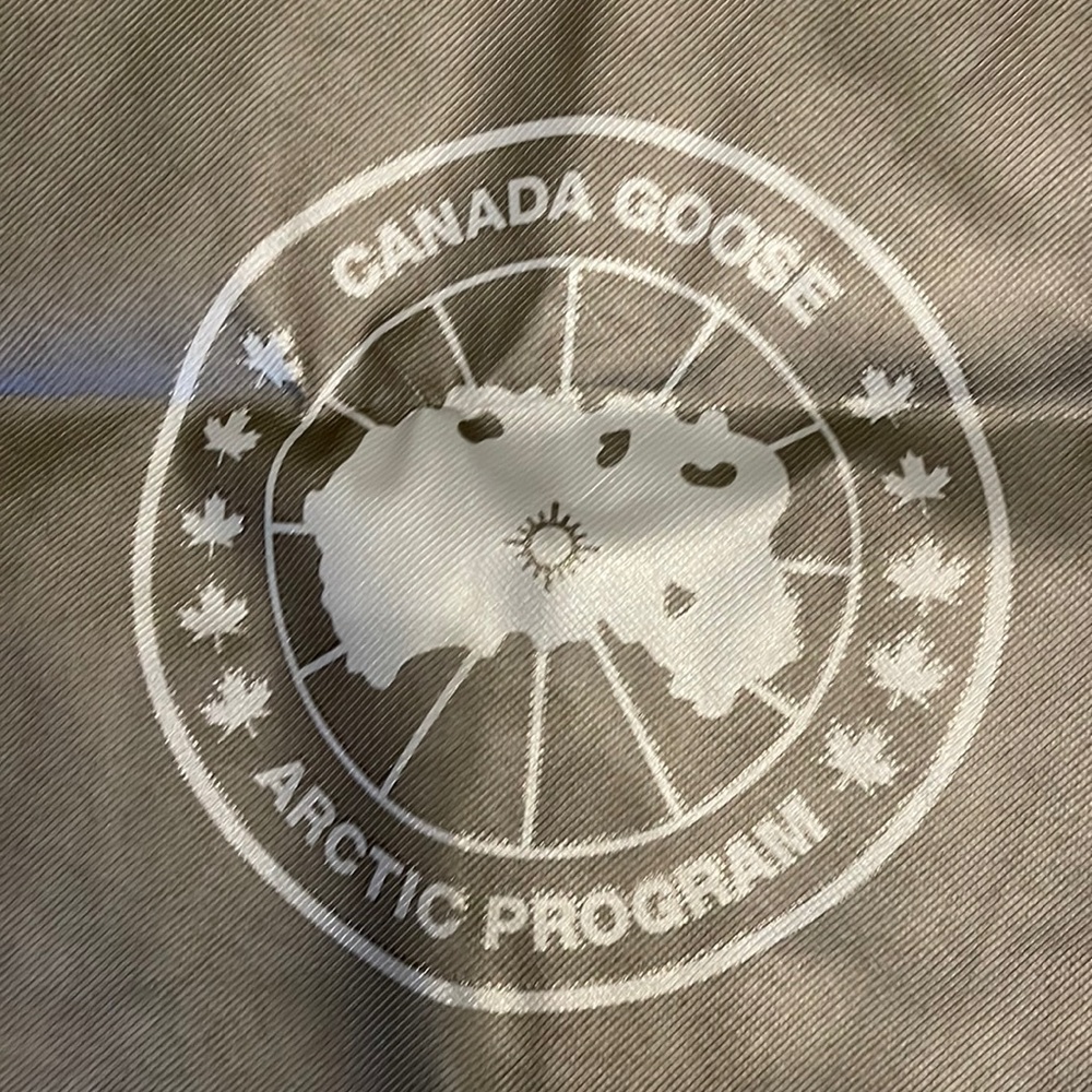 Canadian Goose wardrobe bag